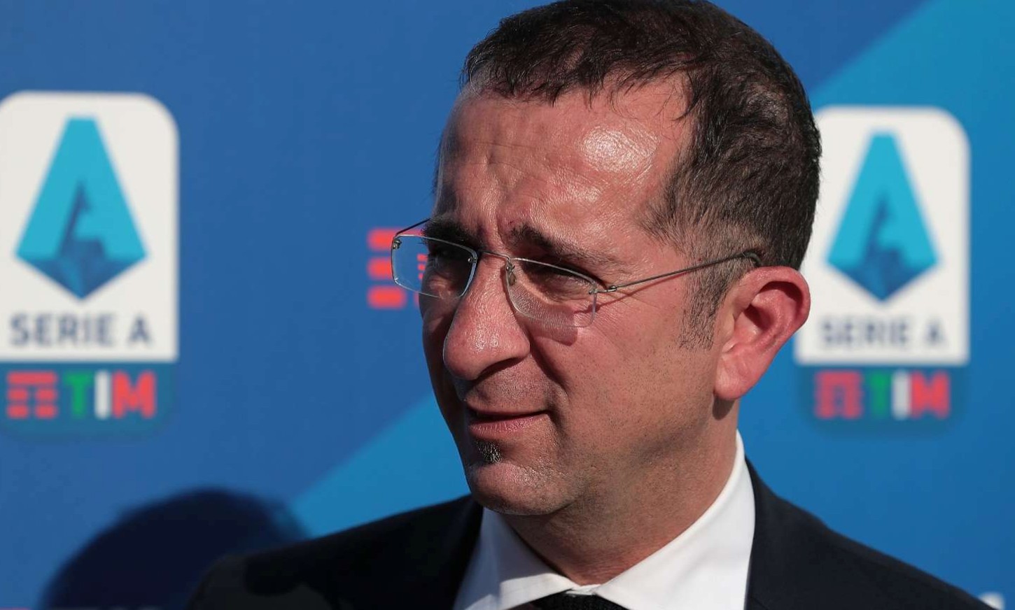 亚特兰大内部会议纪要流出:集结日队长鼓劲;德甲使命明确;纪律约束更严格 亚特兰大内部会议纪要流出:集结日队长鼓劲;德甲使命明确;纪律约束更严格