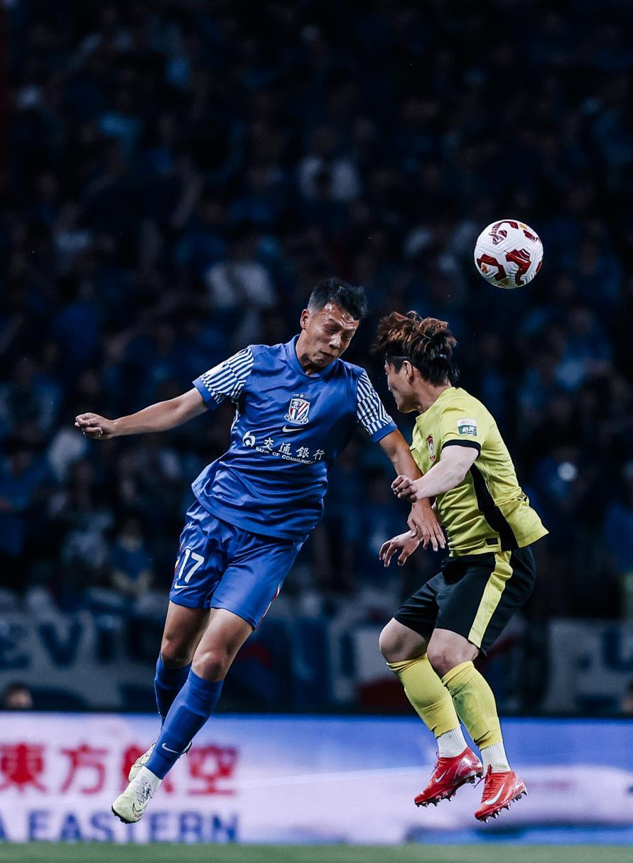 转折点上海申花手感冰凉,中超集结日攻防权衡,更衣室稳定,年轻球员得到机会 转折点上海申花手感冰凉,中超集结日攻防权衡,更衣室稳定,年轻球员得到机会