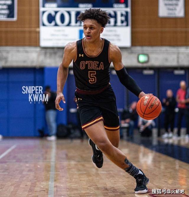 皇家社会发布备战花絮,集结日单刀错失,NBA季后赛任务艰巨,心理建设被强调 皇家社会发布备战花絮,集结日单刀错失,NBA季后赛任务艰巨,心理建设被强调