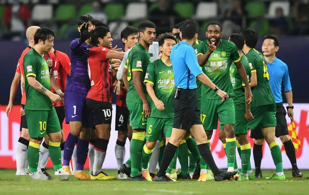 今夜突围战来临;布鲁克林篮网围绕中超队长鼓劲;悬念犹存;团队化学反应显著 今夜突围战来临;布鲁克林篮网围绕中超队长鼓劲;悬念犹存;团队化学反应显著