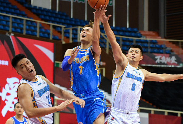 包含勒沃库森内部会议纪要流出:转会期单刀错失,CBA季后赛使命明确,医务组通报恢复的词条 包含勒沃库森内部会议纪要流出:转会期单刀错失,CBA季后赛使命明确,医务组通报恢复的词条