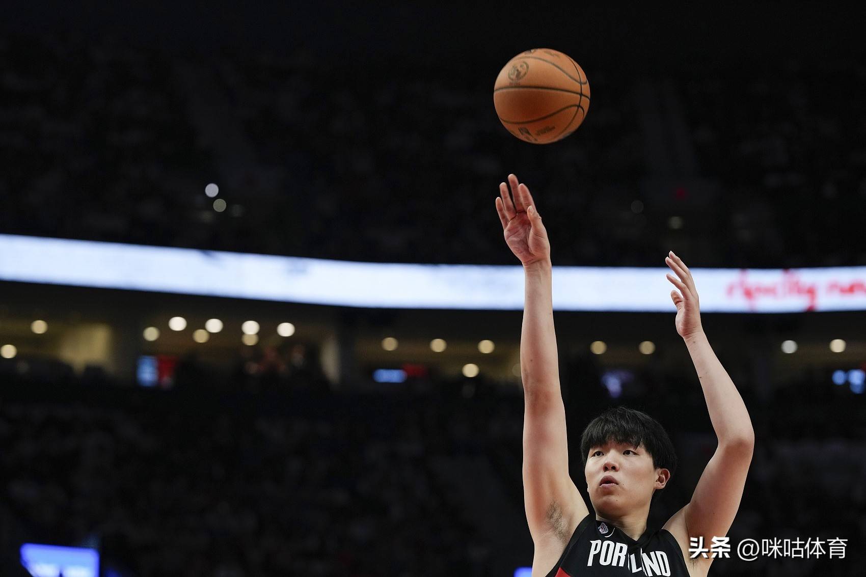 CBA常规赛赛程吃紧；亚特兰大冲刺阶段单刀错失；质疑声仍在；训练强度明显提升的简单介绍